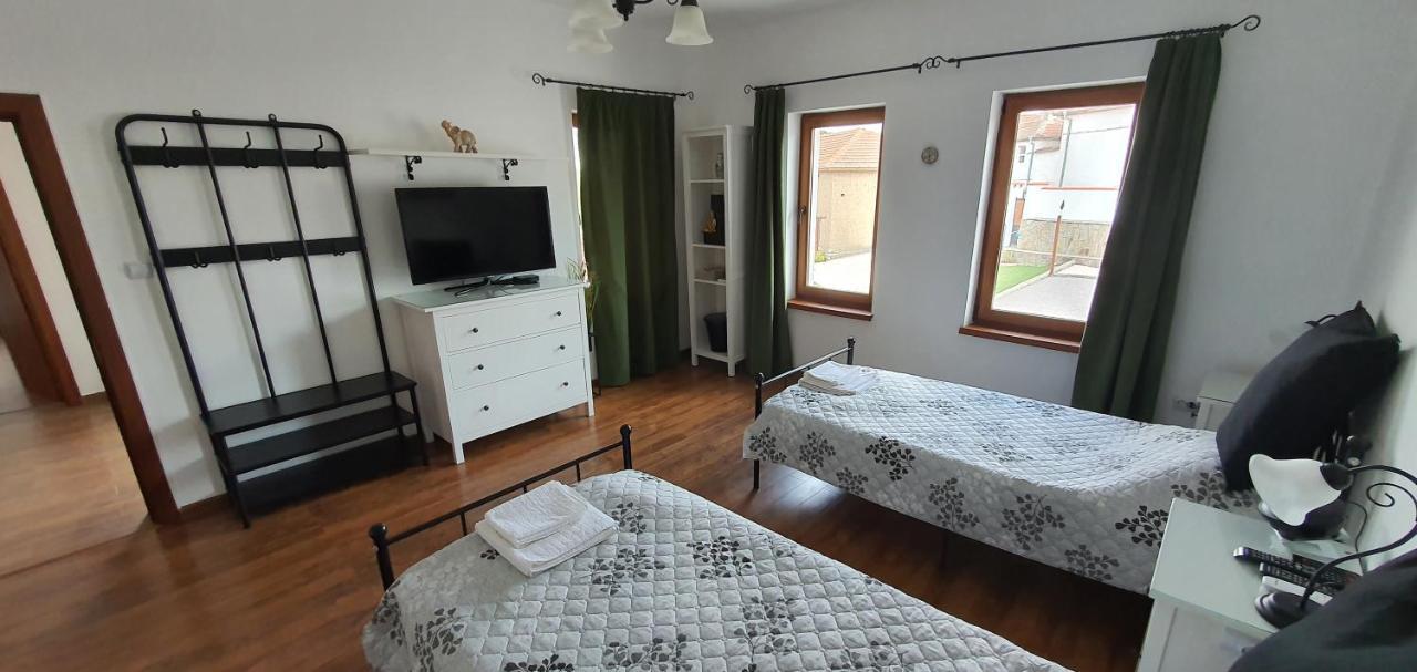 Guest House Eolea Biser ภายนอก รูปภาพ