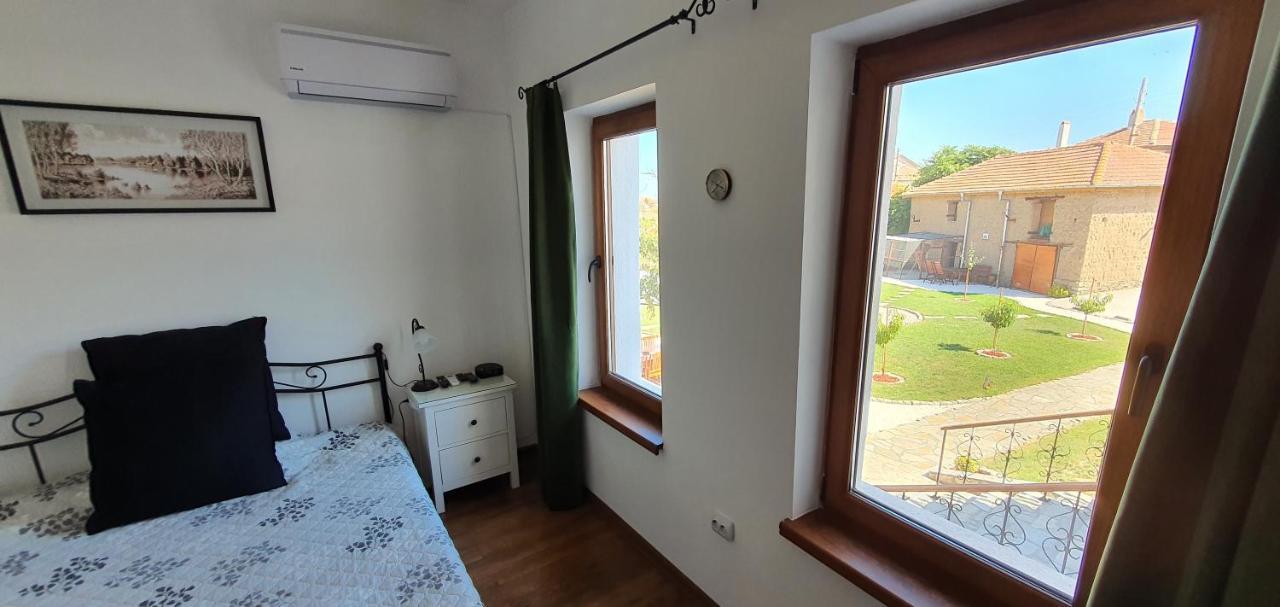 Guest House Eolea Biser ภายนอก รูปภาพ