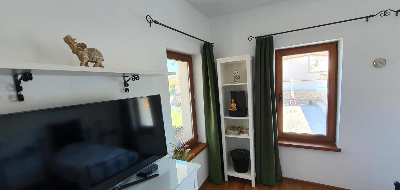 Guest House Eolea Biser ภายนอก รูปภาพ